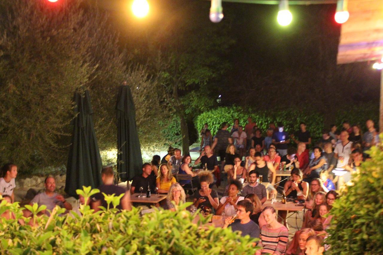 Camping Forcalquier Les Routes De Provence Hotel Esterno foto