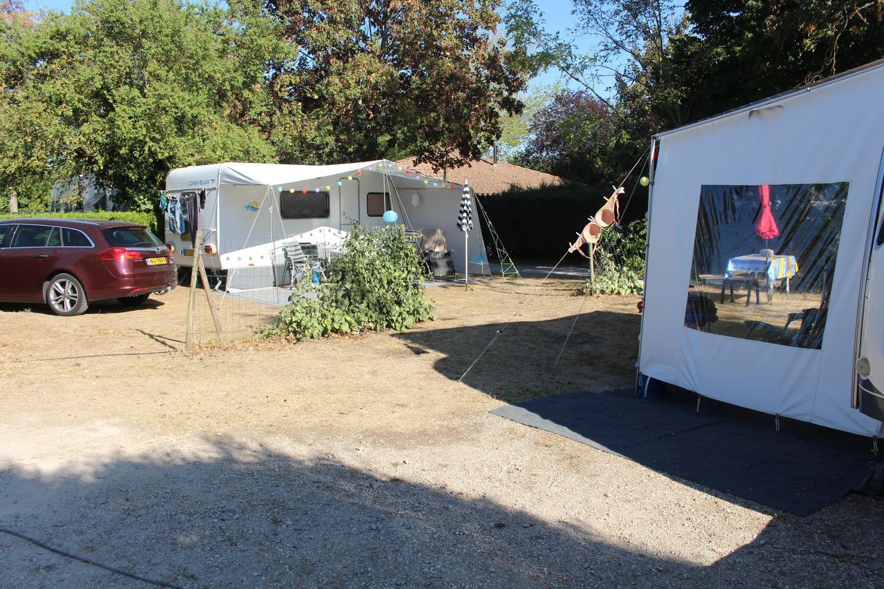 Camping Forcalquier Les Routes De Provence Hotel Esterno foto