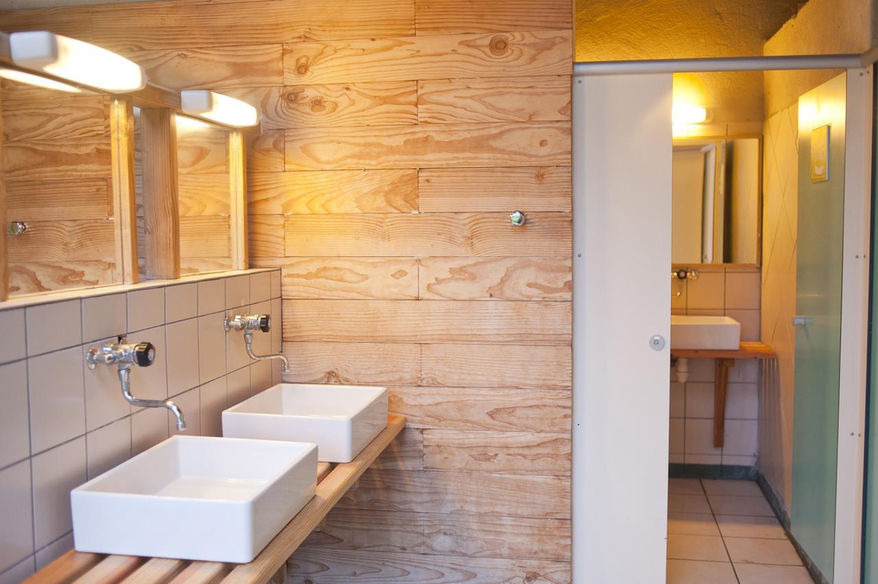 Camping Forcalquier Les Routes De Provence Hotel Esterno foto